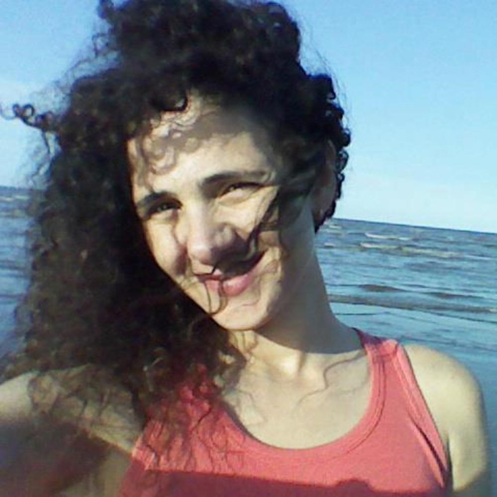 Meet your Posher, Daniela
